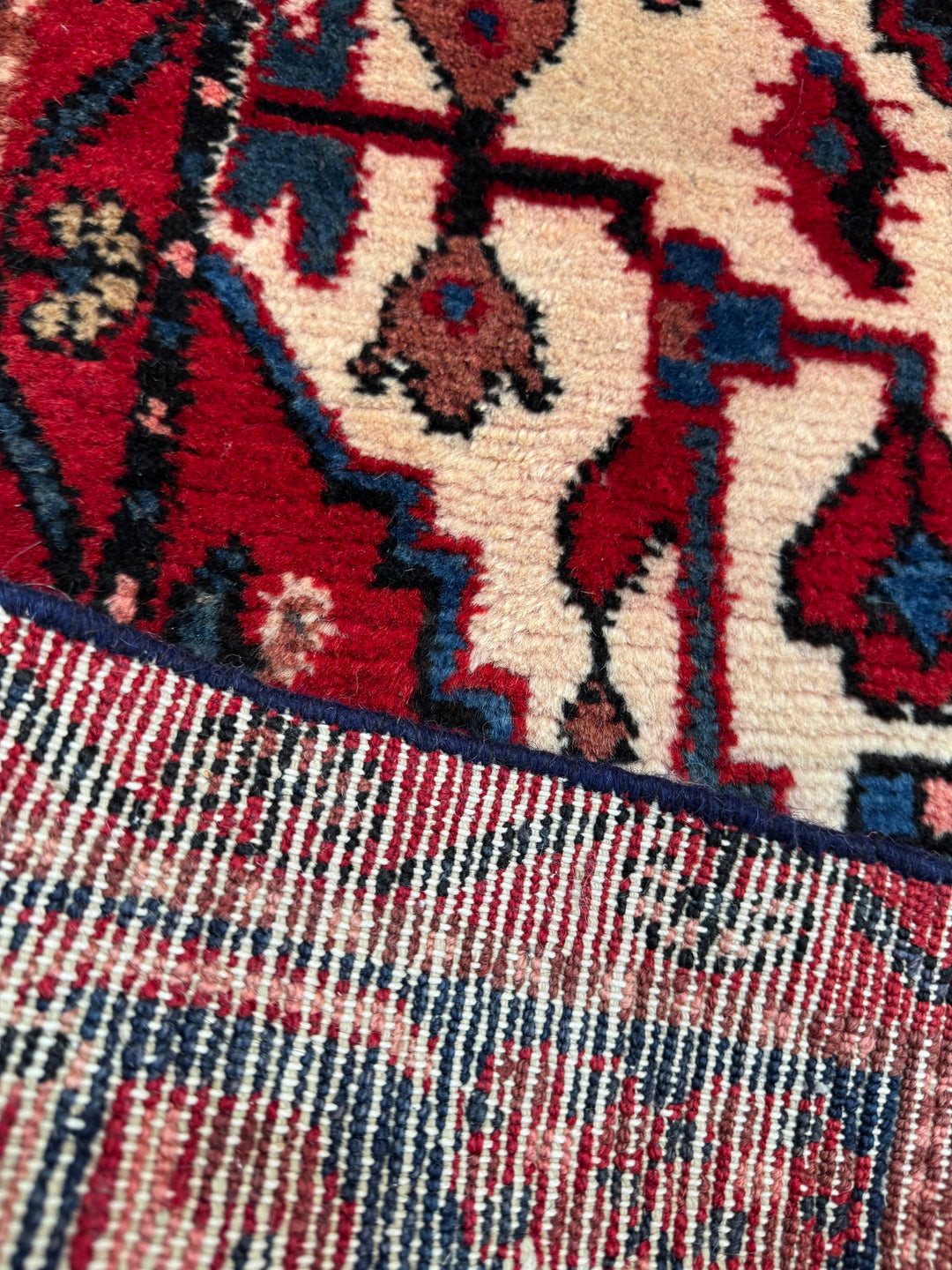 Persian rug - medallion