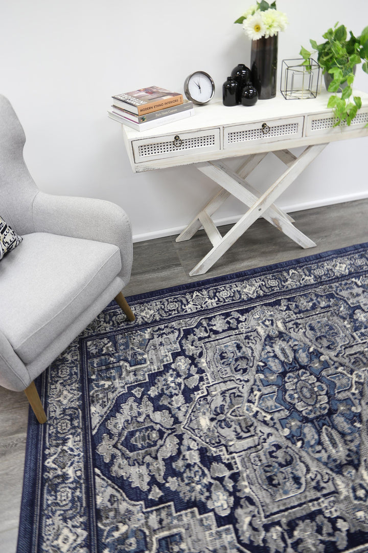 London Tranistional Navy Rug