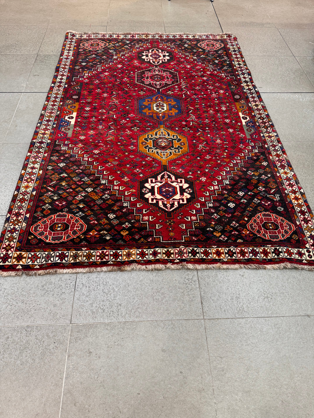 Persian rug - Shiraz classic
