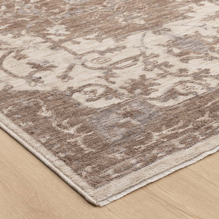 Shiraz Ivory Beige Medallion Rug H114