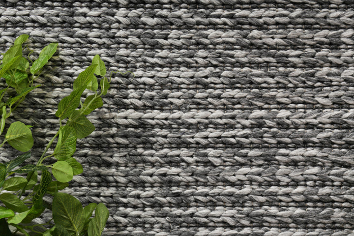 Nice Cue Charcoal Wool Blend Rug
