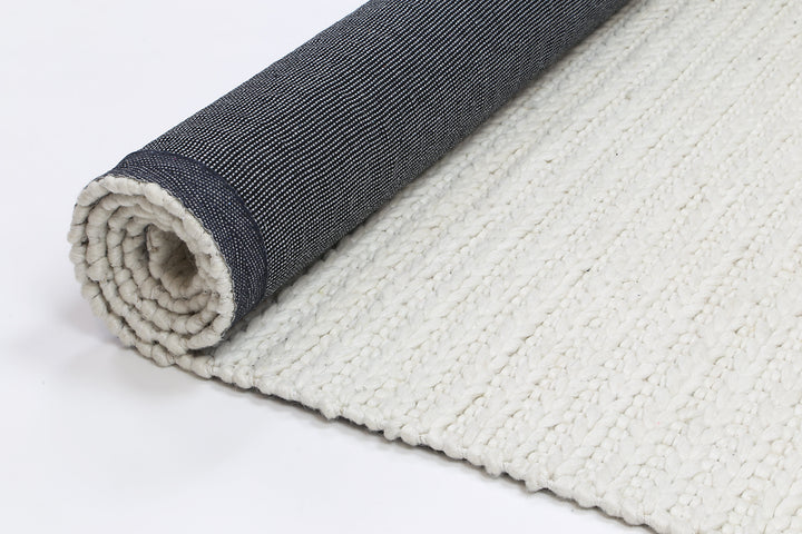 Nice Cue White Wool Blend Rug