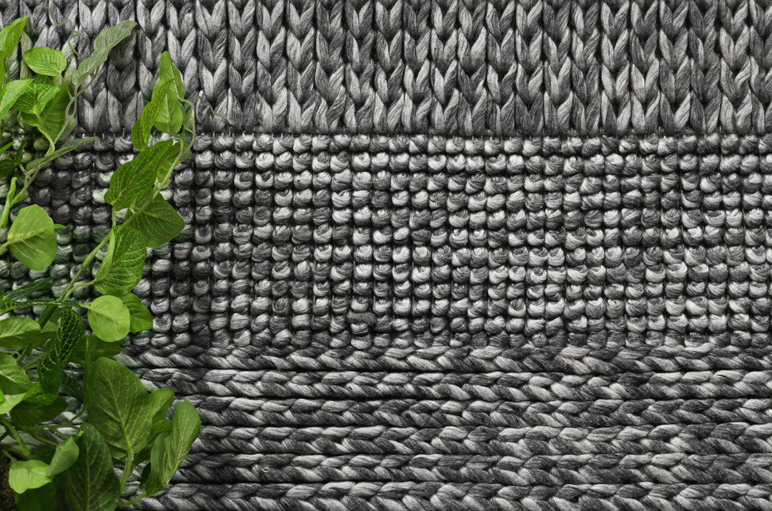 Nice Grace Charcoal Wool Blend Rug