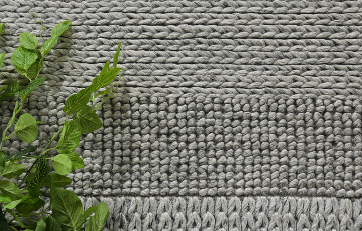Nice Grace Grey Wool Blend Rug