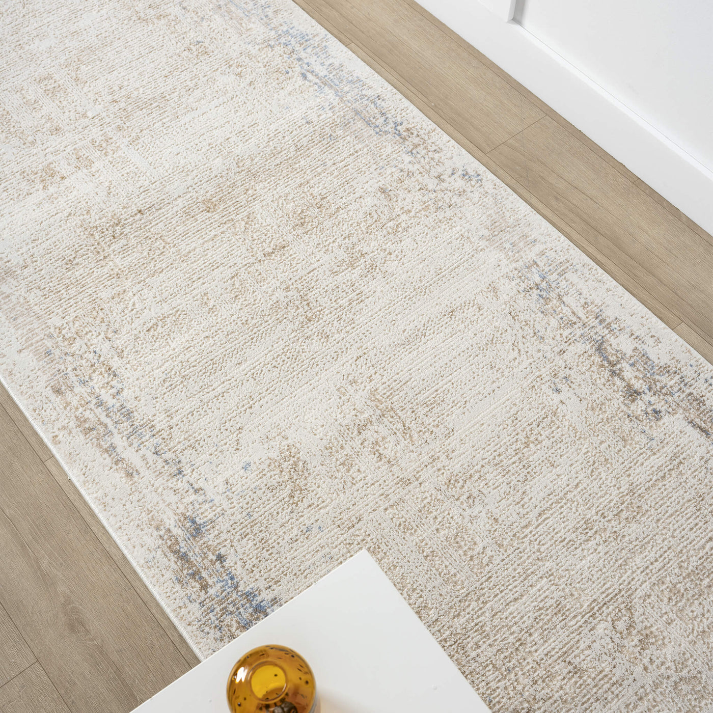 Lux 580 Ivory Runner