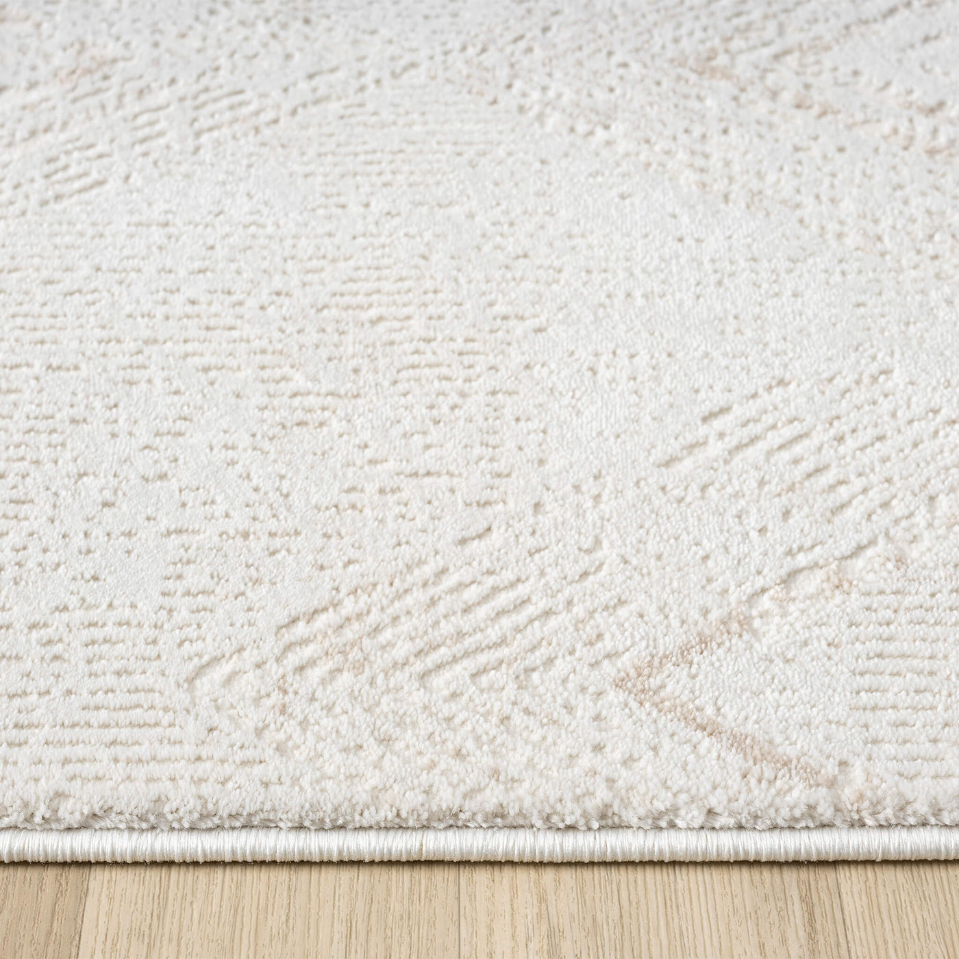 Lux 592 Pearl Runner