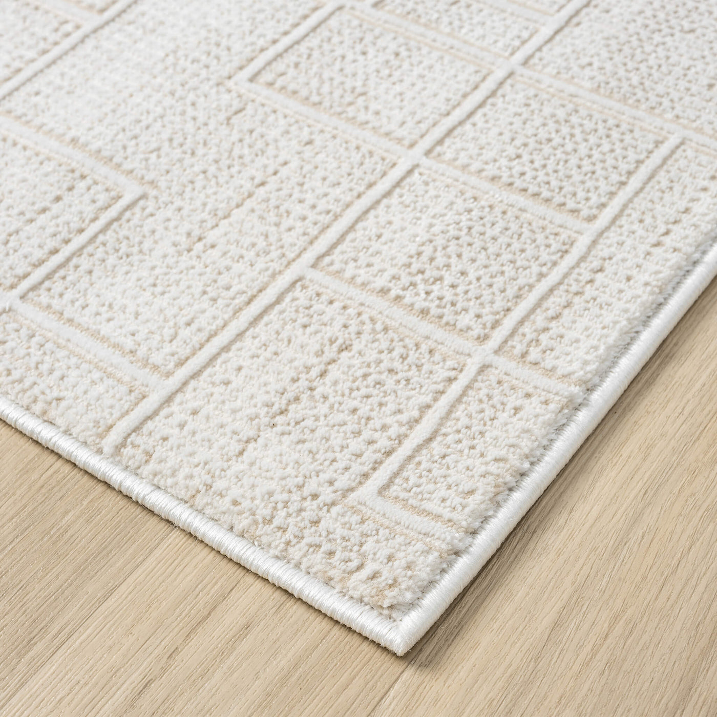 Lux 598 Linen Runner