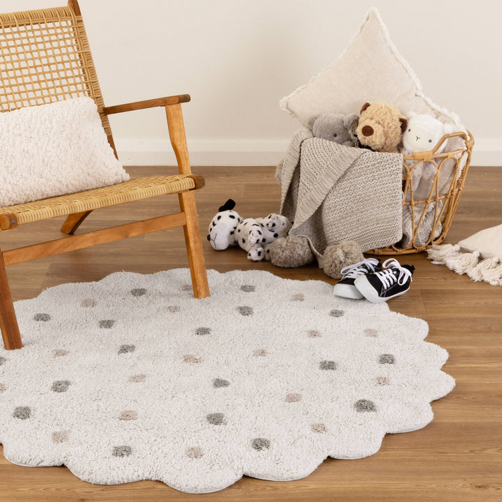 Paris Round Scalloped Kids Rug White &amp; Multi: New Arrival