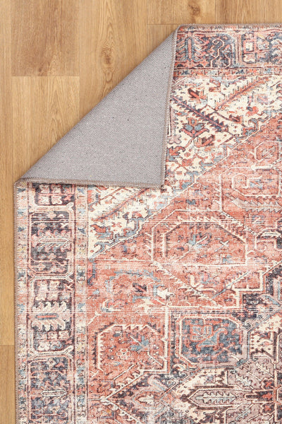 Hanna 61 Machine Washable Rug