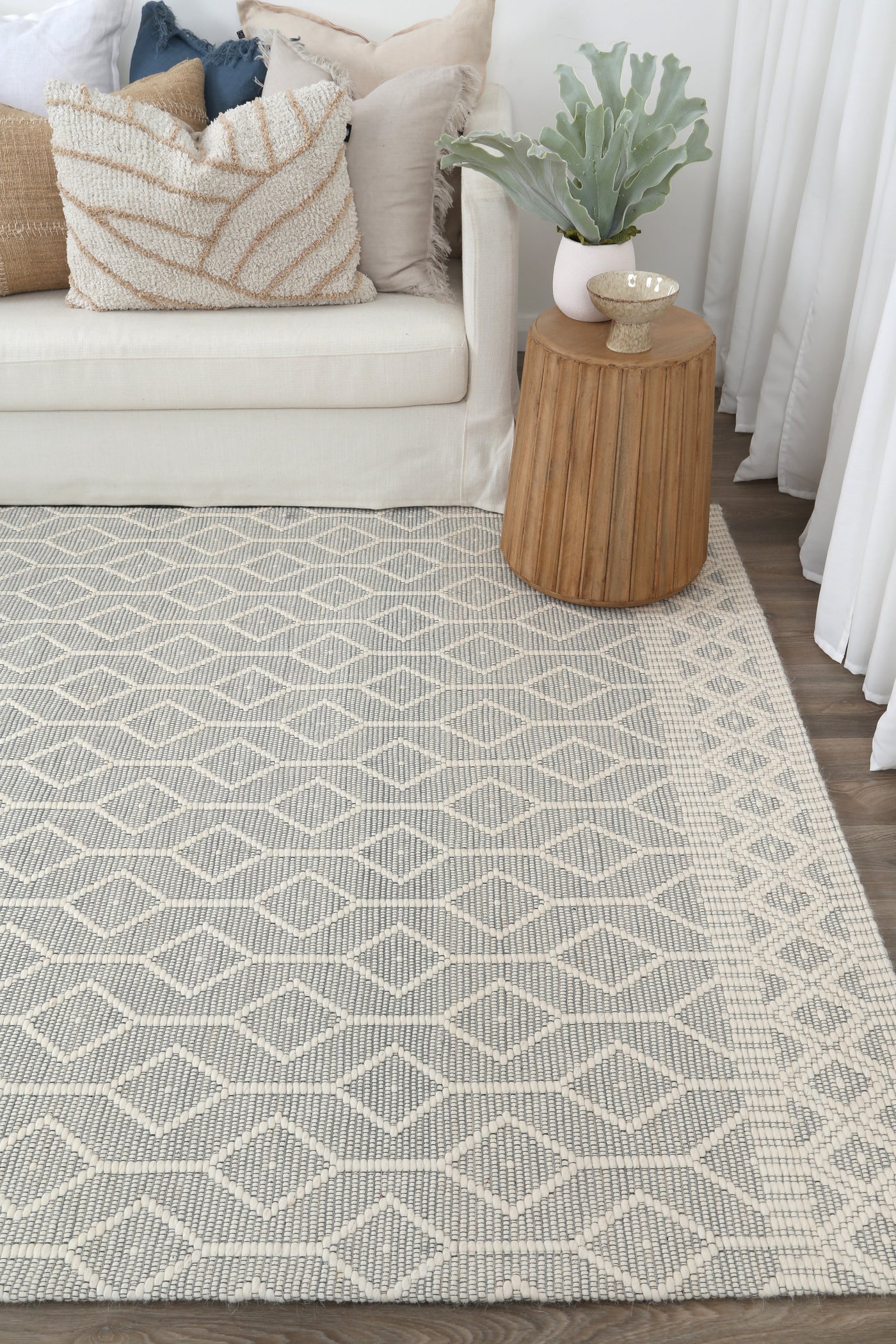 Coppola 223 Light Grey Wool Rug