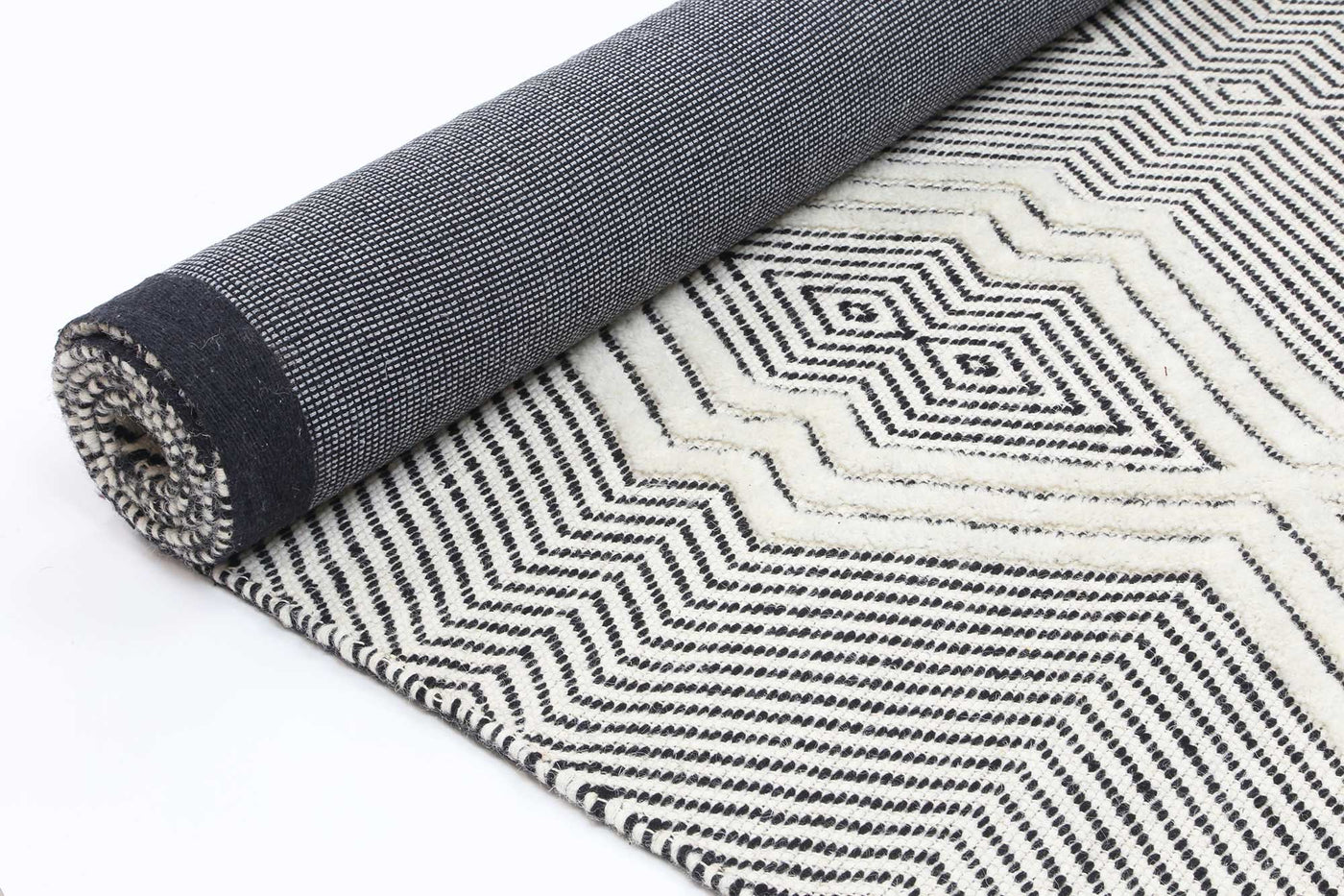 Hima Black & White Wool Blend Rug