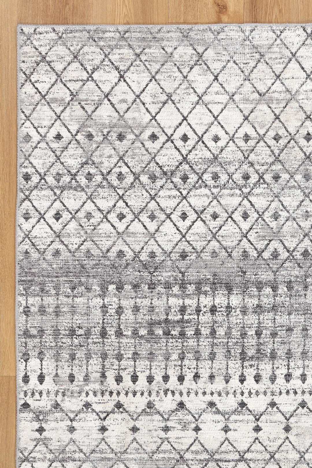 Hanna 01 Machine Washable Rug