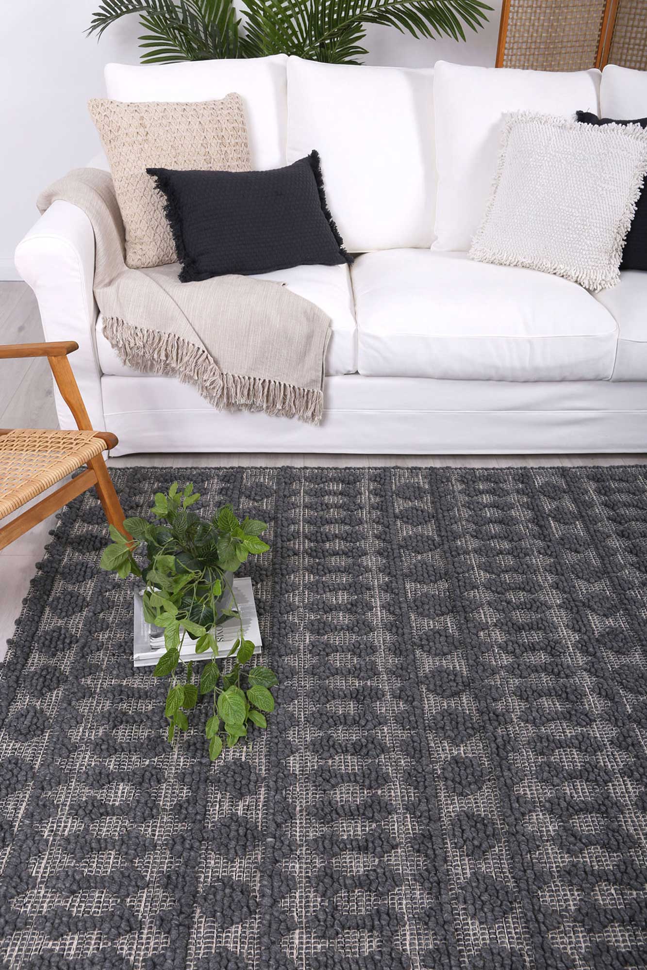 Hima Grey 2 Wool Blend Rug