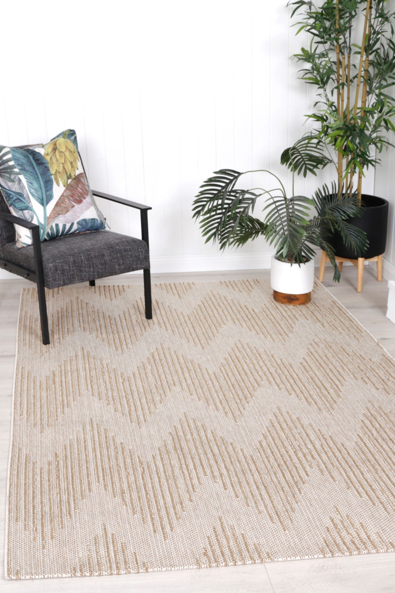 Fantasi 13 Indoor / Outdoor Beige Rug