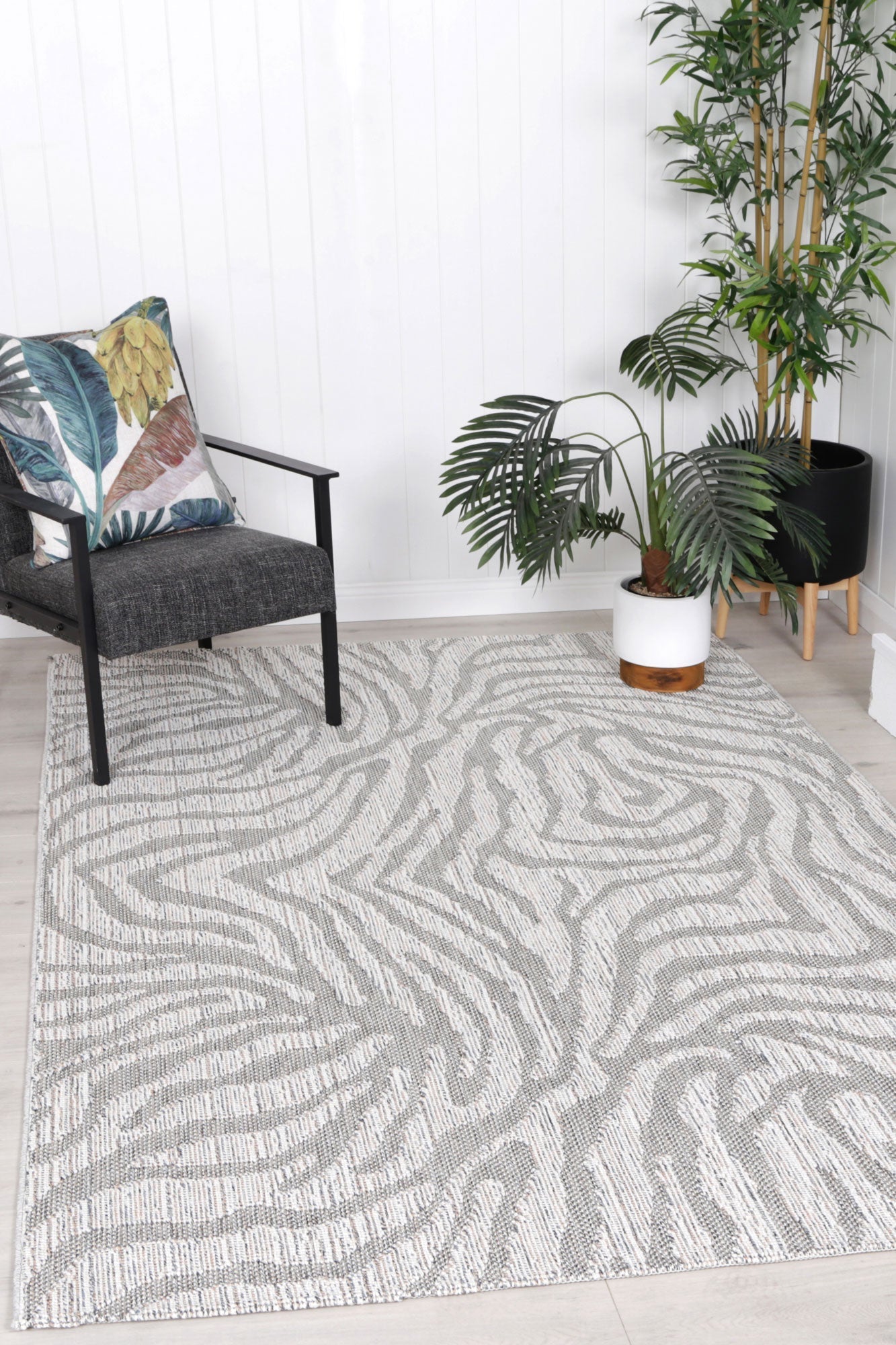 Fantasi 22 Indoor / Outdoor Grey Rug