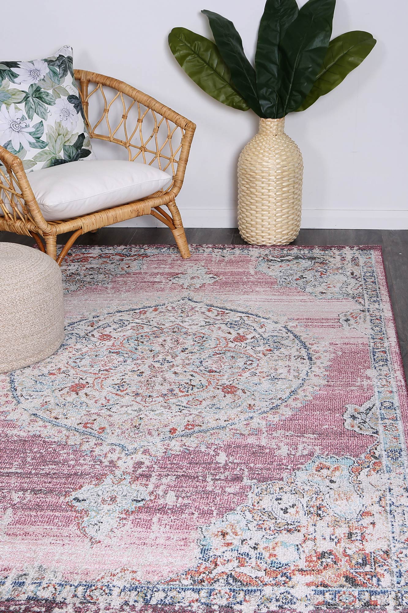 Sofia 27 Blush Rug