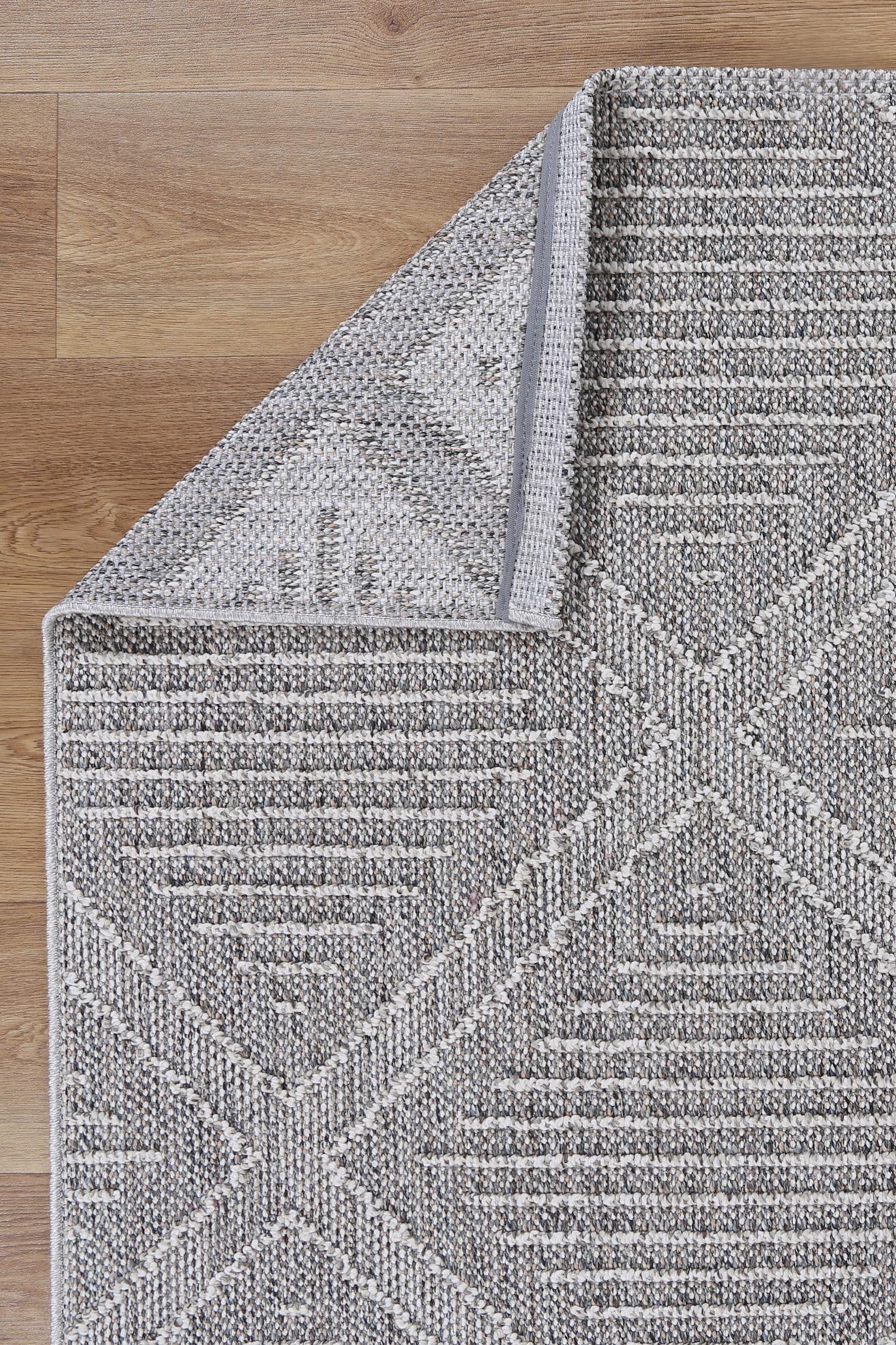 Victoria 40 Grey Flatweave Rug