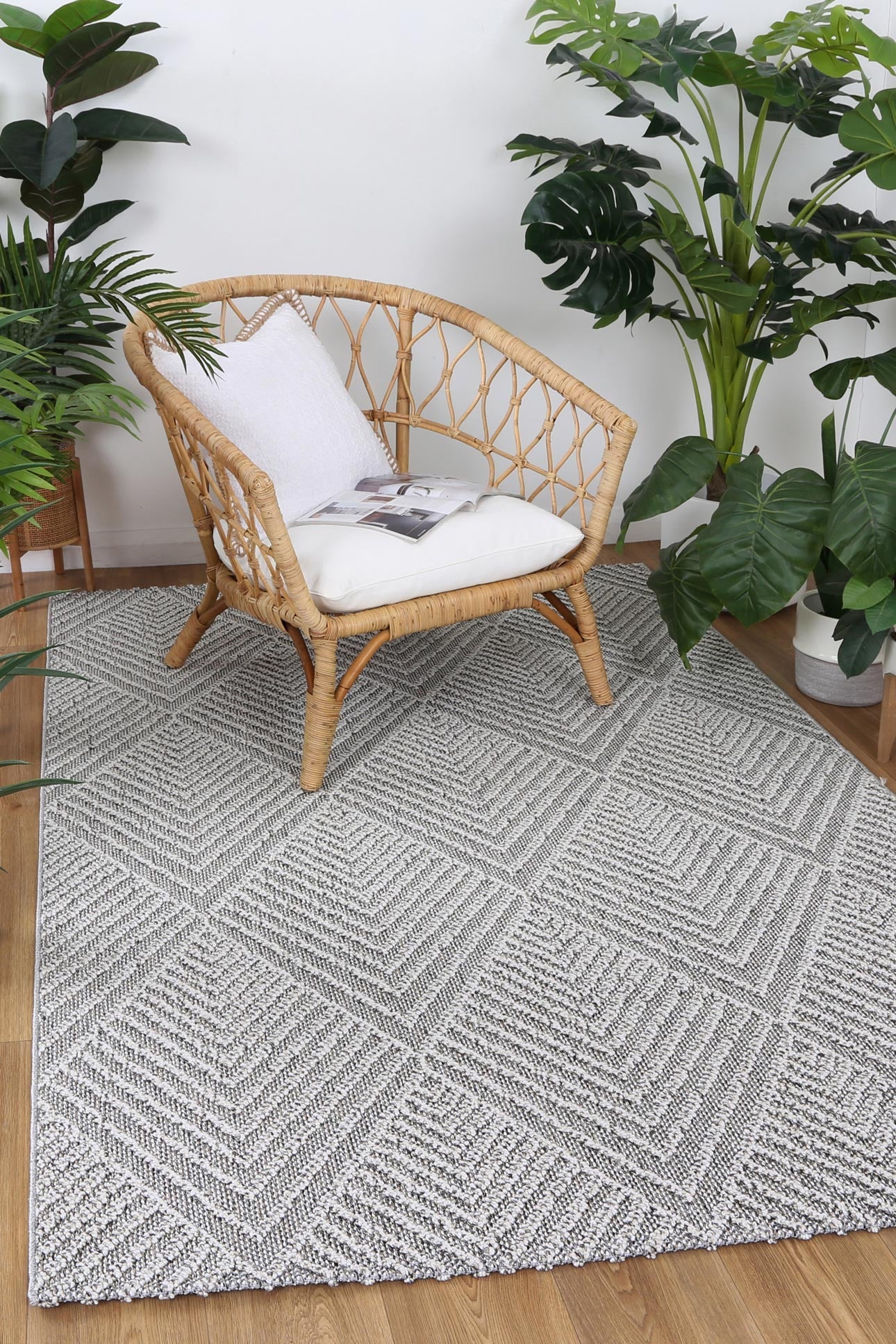 Victoria 7 Grey Flatweave Rug